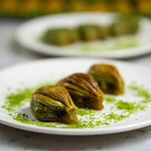 Midye Baklava
